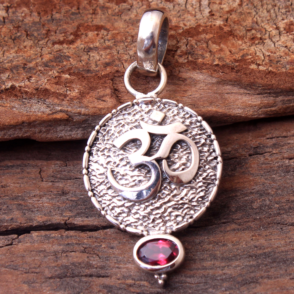 925 Sterling Silver Garnet Jewelry Om Design Pendant Silver Jewelry