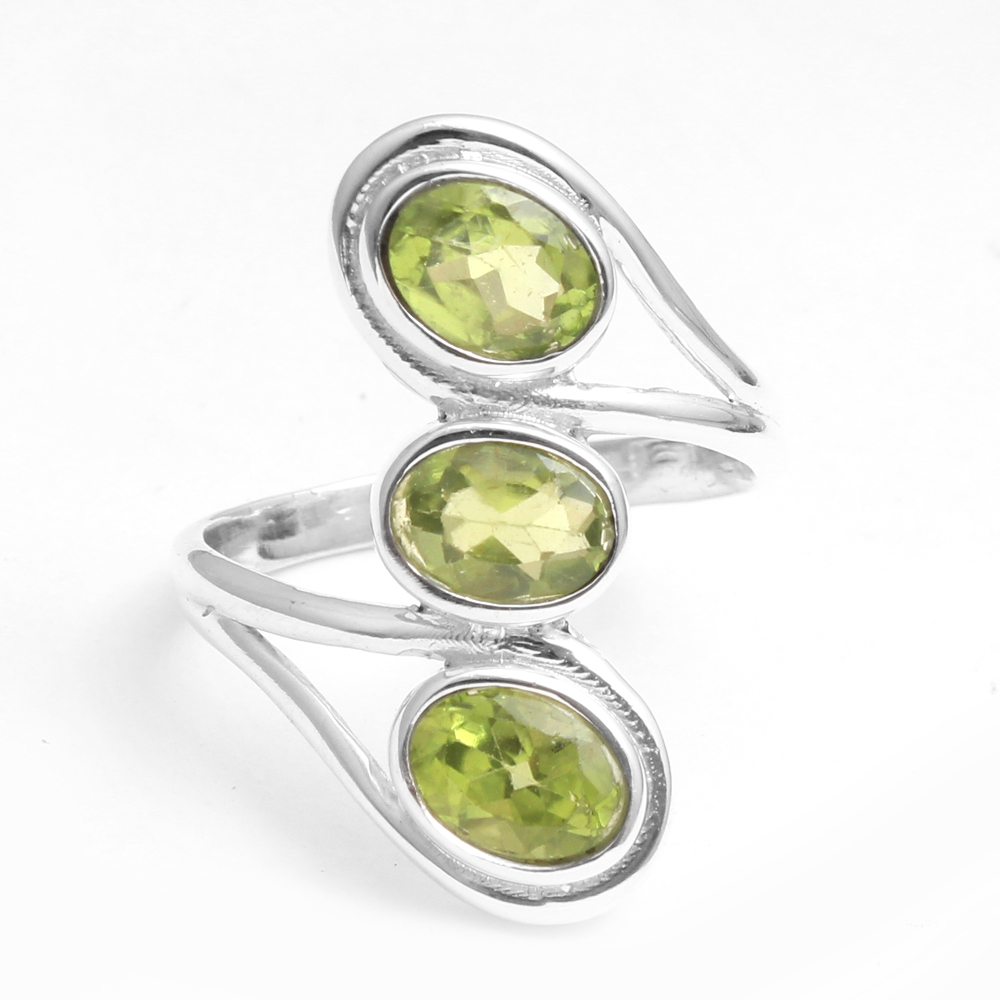 Handmade Ring Oval Gemstone Peridot Gemstone