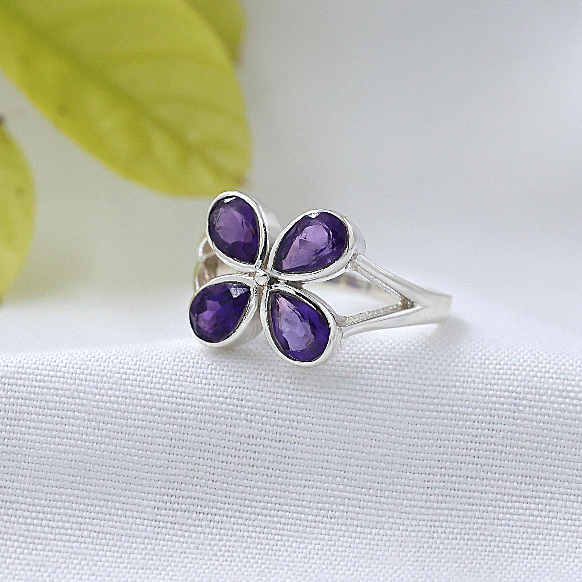 925 Sterling Silver Amethyst Gemstone Amethyst Ring Anniversary Gift Birthday Gift Christmas Gift Easter Gift Engagement Gift February Birthstone Jewelry Gemstone Ring Gift For Her Graduation Gift Handmade Jewelry Handmade Ring Silver  Ring Silver Jewelry Valentine Gift Women Jewelry Women Ring