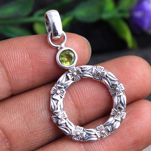 925 Sterling Silver Christmas Gift Flower Design Pendant Green Gemstone Jewelry Green Peridot Halloween Gift Handmade Jewelry Round Pendant Silver Pendant