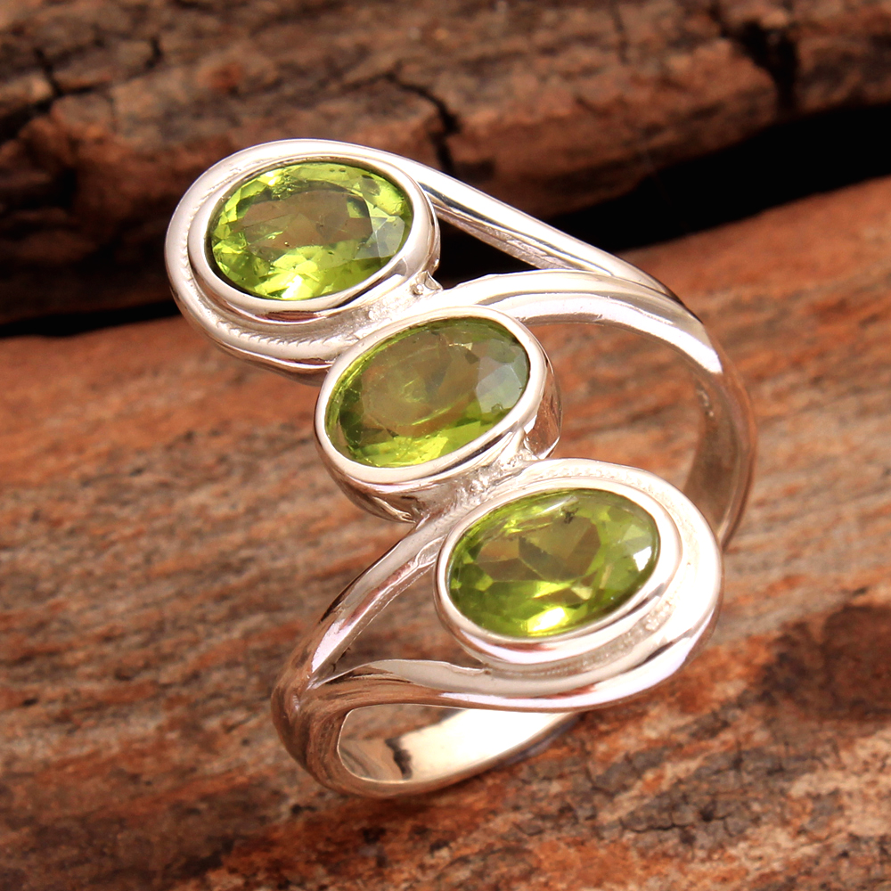 Handmade Ring Oval Gemstone Peridot Gemstone